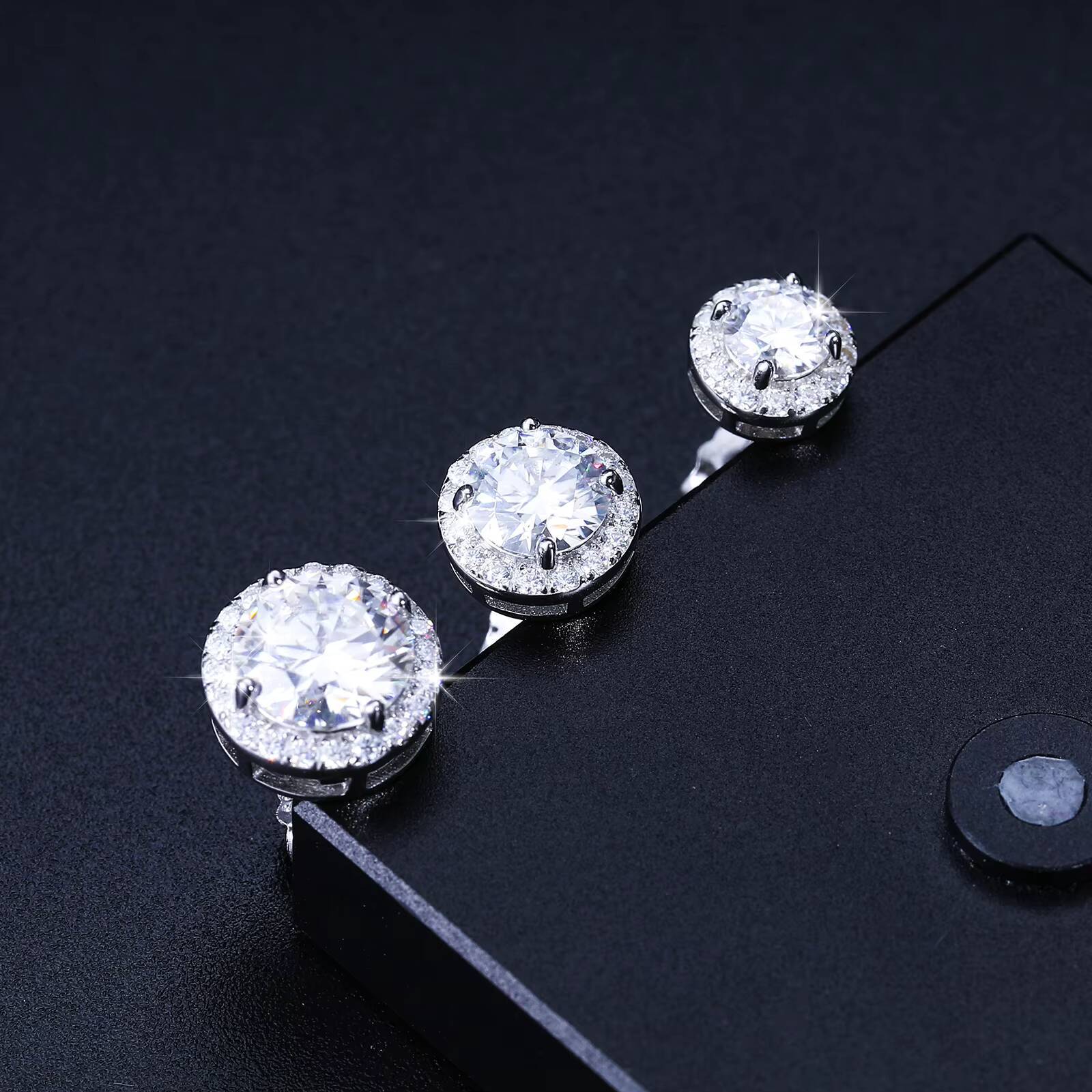Pass Diamond Tester Fashion 5mm-8mm White Gold 925 Sterling Silver VVS Moissanite Diamond Push Back Halo Stud Earrings Men Women