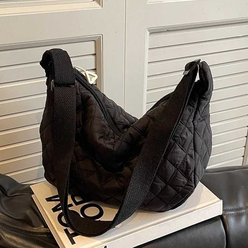 2025 Spring Grid Dumpling Bag Women Crossbody Shoulder Bag ins Design Casual Daily Use Purse Y250730