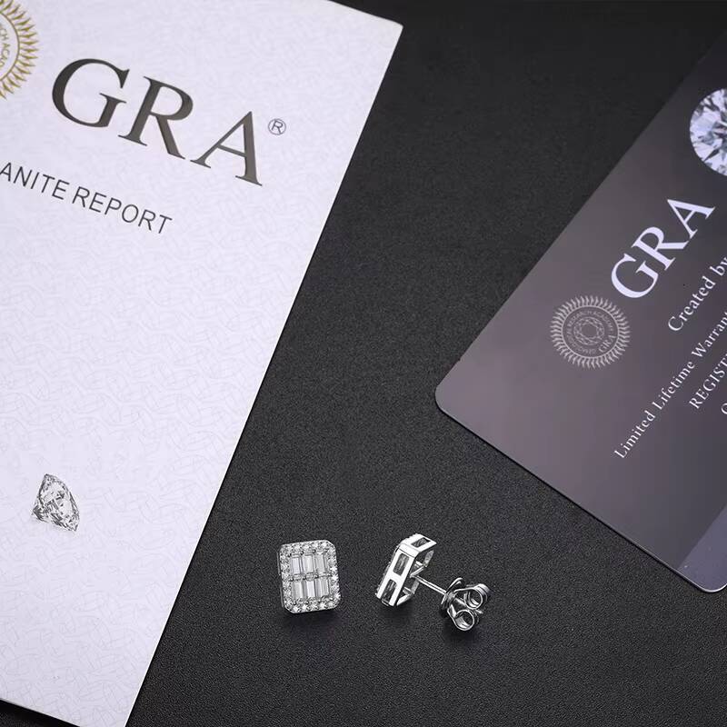Hot Selling 925 Sterling Silver White Gold Plated Fine Jewelry Emerald Cut Diamond Vvs Baguette Moissanite Stud Earrings