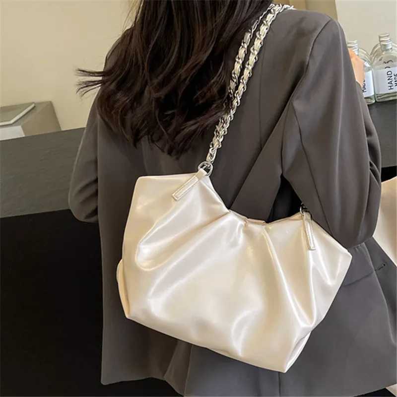 Silver Folded Chain Link Womens Crossbody Bag Urban mat Sle Soft Surface Zipper Closure Cloud Bag Trendy Summer 2024 Y250730
