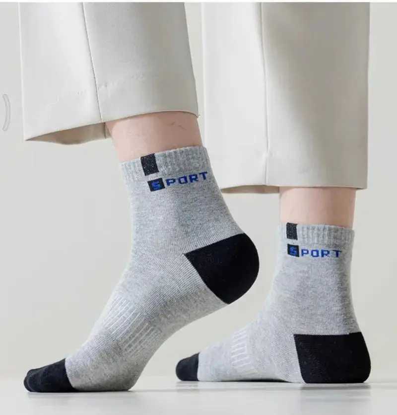 5 Pairs Cotton Socks for Men Sport Breathable Soft Letter Fashion Sneakers High Elastic Middle Tube Stockings Towel Socks Summer Z250731
