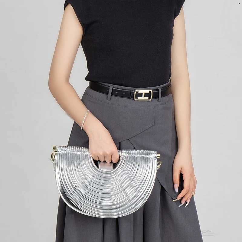 2025 New Gold Luxury Designer Brand Handwoven Noodle Bags Half Round Pulled Hobo Silver Evening Clutch Chic Handbags for Women G250801