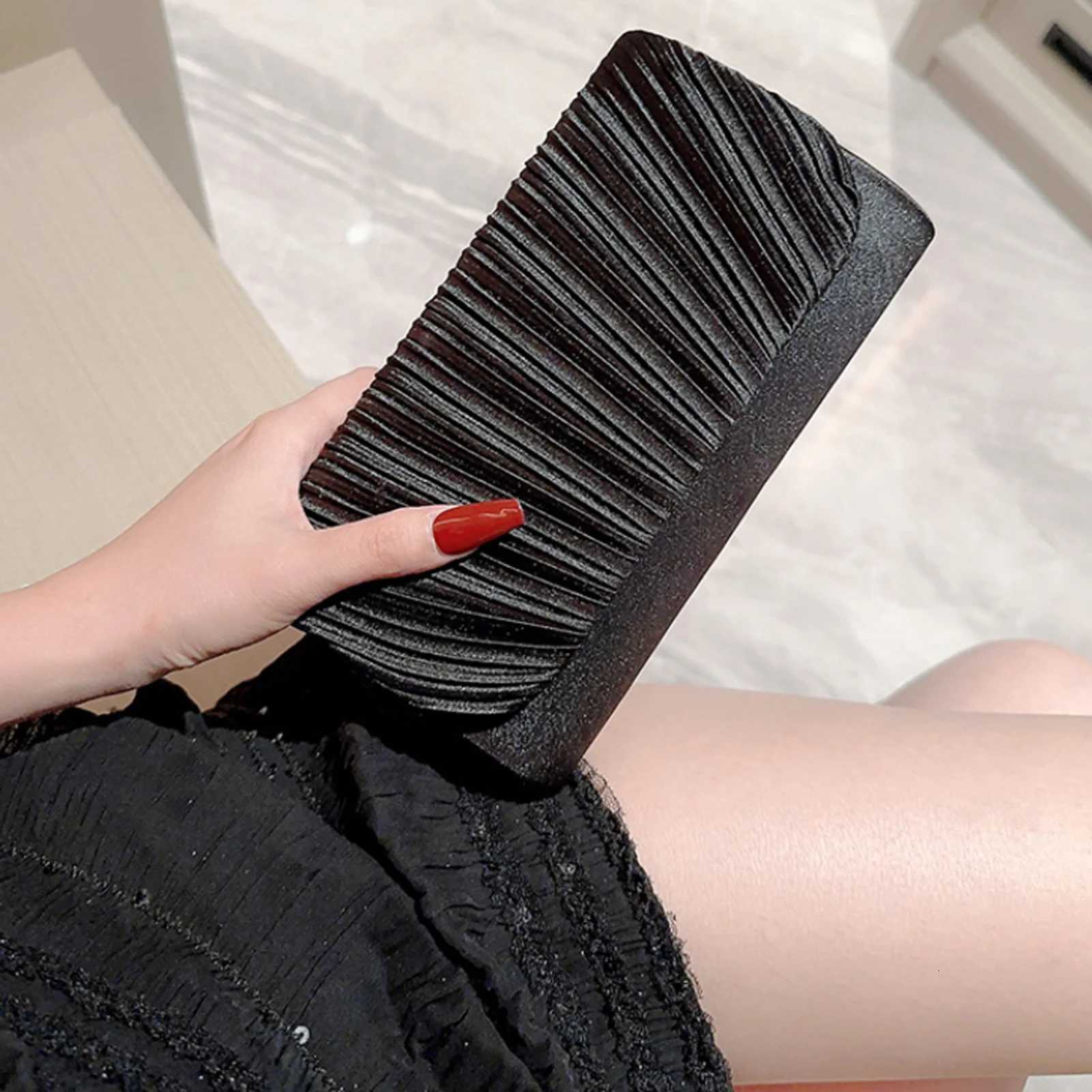 Women Evening Clutch Bags Elegant Female Silver/Black/White Clutch Wedding Purse Party Handbag Ladies Chain Shoulder Bags Y250730