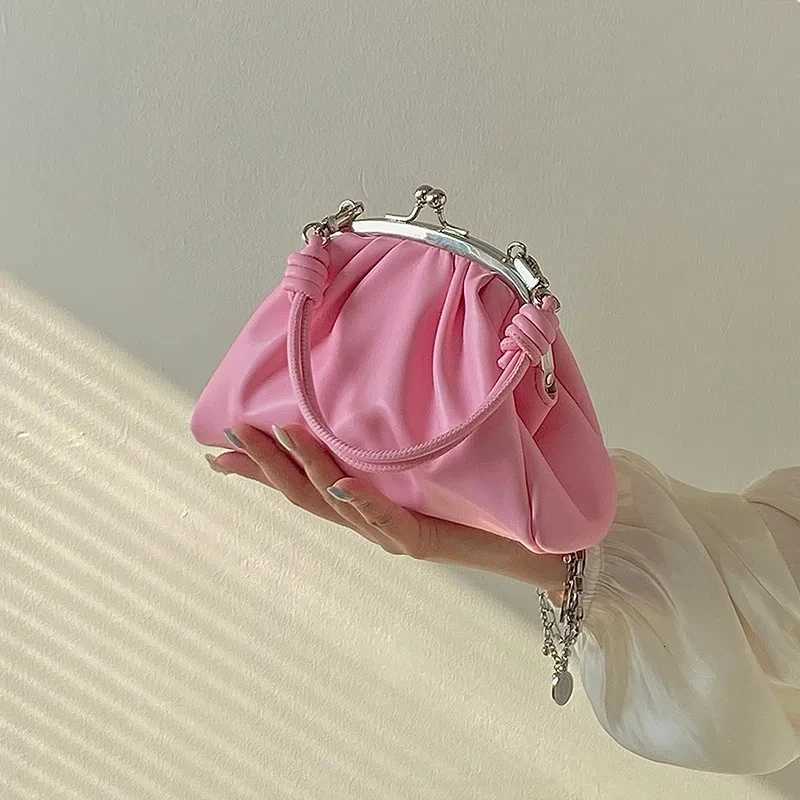 Pink White Cloud Small Handbags 2023 Ladies Daily Shopping Bags Chains Shoulder Bag Crossbody Prom Party Purses Clutch for Women Y250730