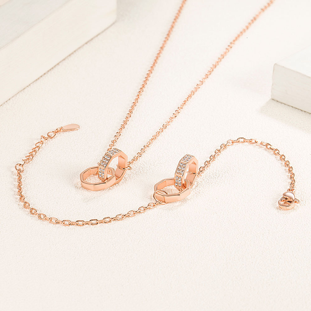 Romantic Designer Bracelet Fashion Geometric Double Circle Ring Buckle Set Women's Fashion Row Diamond Circle Bracelet Octagonal Zircon Madam Pen