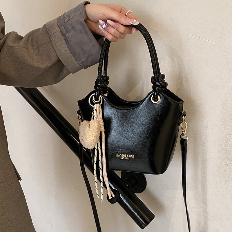 2025 New Handbag Pink Designer Bag for Women Fashion Pu Leather Bucket bag