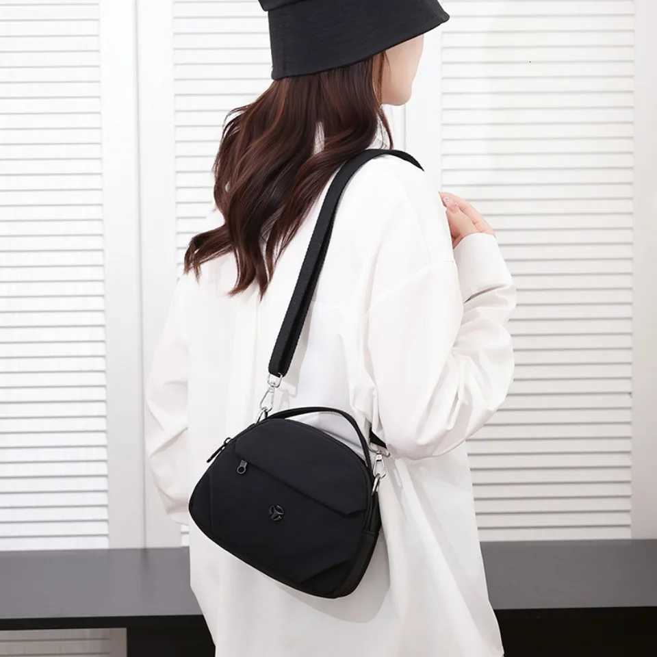 Solid Color Nylon Shoulder Crossbody Bags for Women Mother Handbag Waterproof Small Tote Bags for Outdoor Travel Daily Use G250729