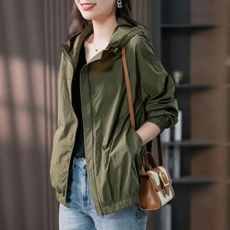 Spring Autumn Thin Women Jackets Casual Short Coats Long Sleeve Solid Hooded Windbreaker Loose Fashion Sunscreen Outwear 250728