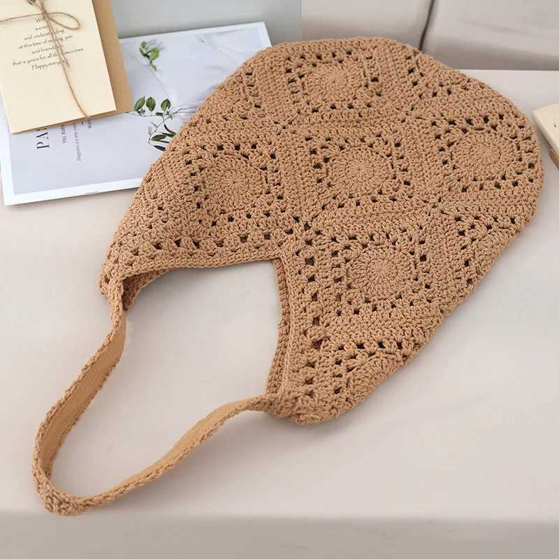 Women Shouder Bag Bohemian Straw Underarm Bag Summer Beach Woven Armpit Bag Hollow Flower Casual Crochet Tote Shopping Bags Y250730