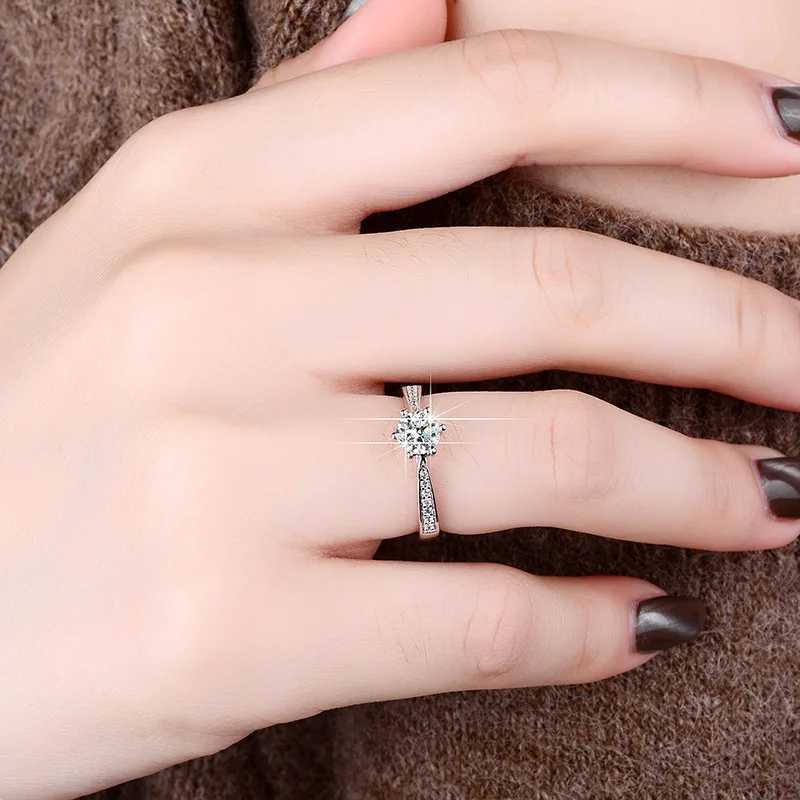 925 Sterling Silver Moissanite Ring for Women Six Prong Classic Crown Engagement Ring Ideal for Daily Wear Wedding Engagement y250730