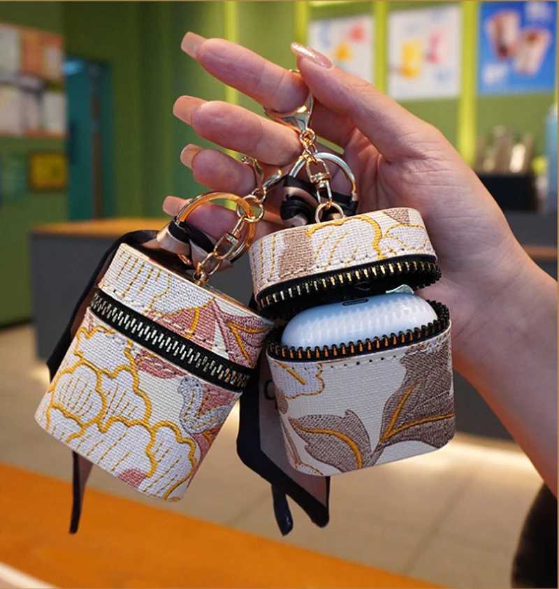Mini Embroidered Earphone Case For AirPods 4 3 2 Pro 2 Coin Purse Keychain Portable Storage Bag Earphone Protective Case Y250731