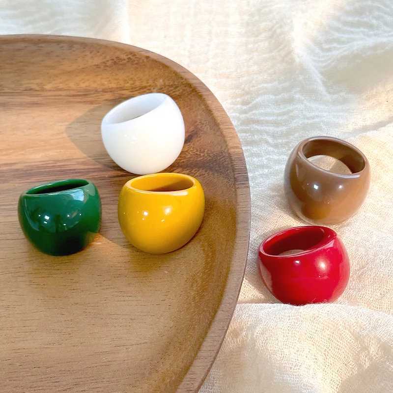 Korean Colorful Resin Acrylic Chunky Big Finger Ring Fashion Charm Geometric Oval Round Knuckle Finger Rings Hand Jewelry Gift y250730