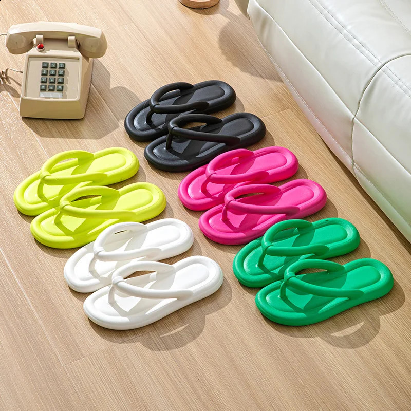 Soft Sole EVA Womens Flip Flops 2024 Summer Beach Non-slip Cloud Slippers Women Thick Platform Clip Toe Bathroom Slides 250725