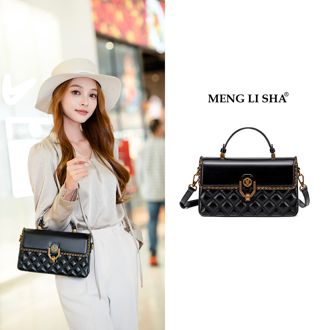 Niche Design High-End Feel Single Shoulder Crossbody Small Square Bag for Women Trendy 2025 New Commuting Fashion Large Capacity Handbag ddmymoon