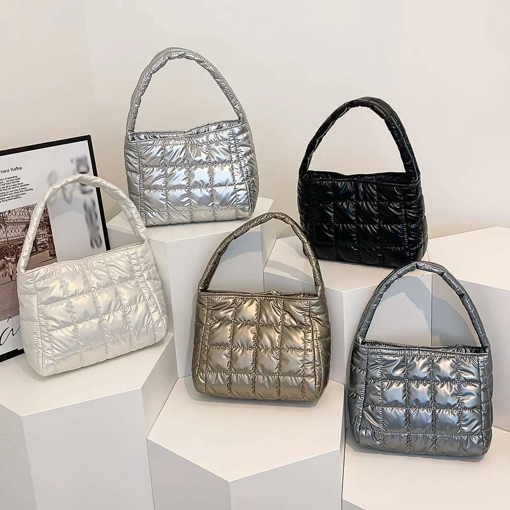 Quilted Cotton Padded Tote Embroidered Plaid Cotton Tote Bag Fashion Soft Lightweight Portable Solid Color for Weekend Vacation Y250730