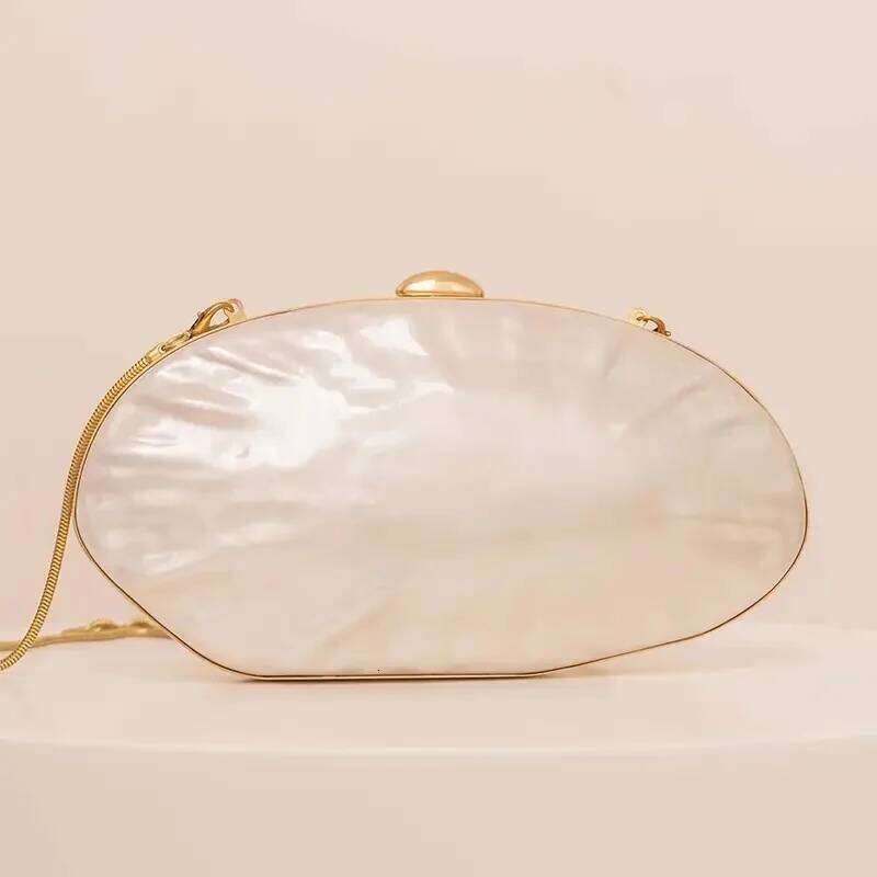 Shell Clutch Bag Acrylic Pearl White Frame Purse Women Wedding Wallet Female Evening Party Cute Ivory Lady Pro Handbag