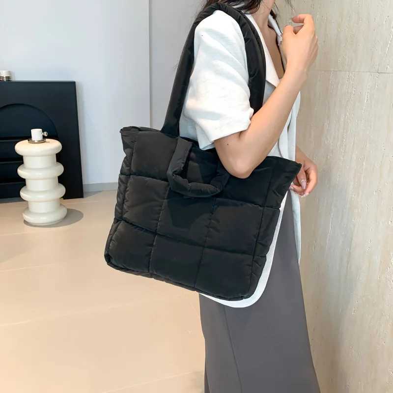 Casual Quilted Puffer Tote Bag Large Capacity Padded Women Shoulder Bags Trend Nylon Down Cotton Lady Handbags Big Shopper Purse Y250730