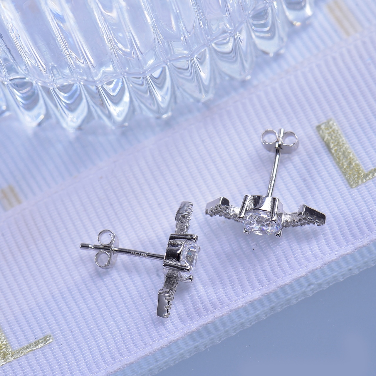 Moissanite Earrings 925 Sterling Silver Moissanite Smile Earrings - Ideal for Daily Outfits, Parties & Holiday Gifts