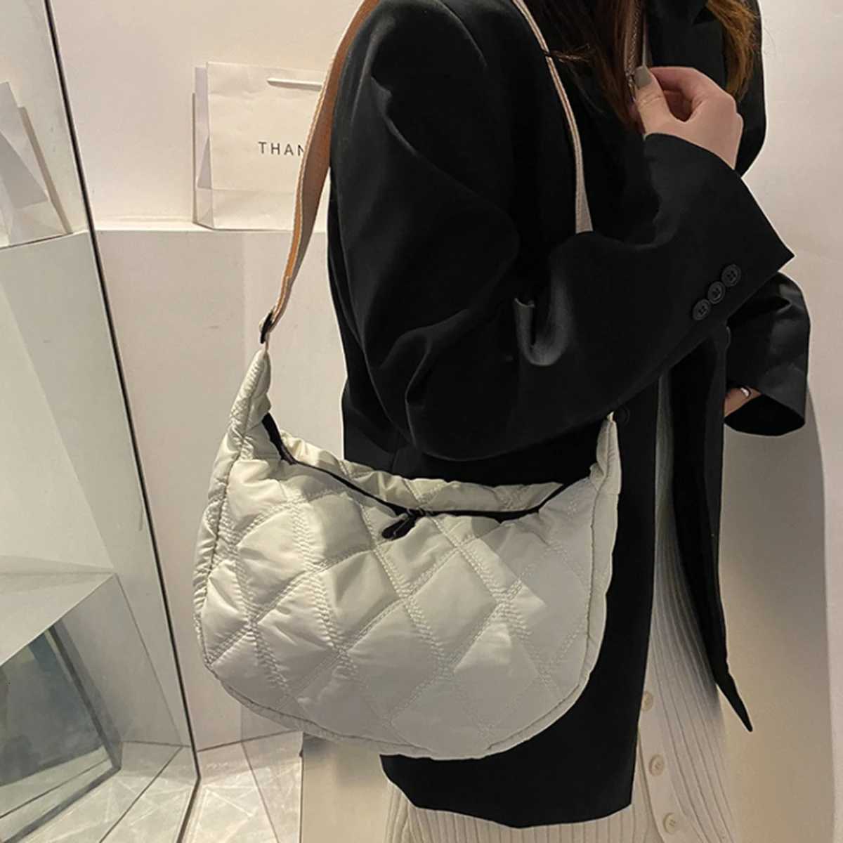 Black diamond check embroidered thread large capacity down Cloud Womens shoulder crossbody dumpling bag (without pendant) Y250730