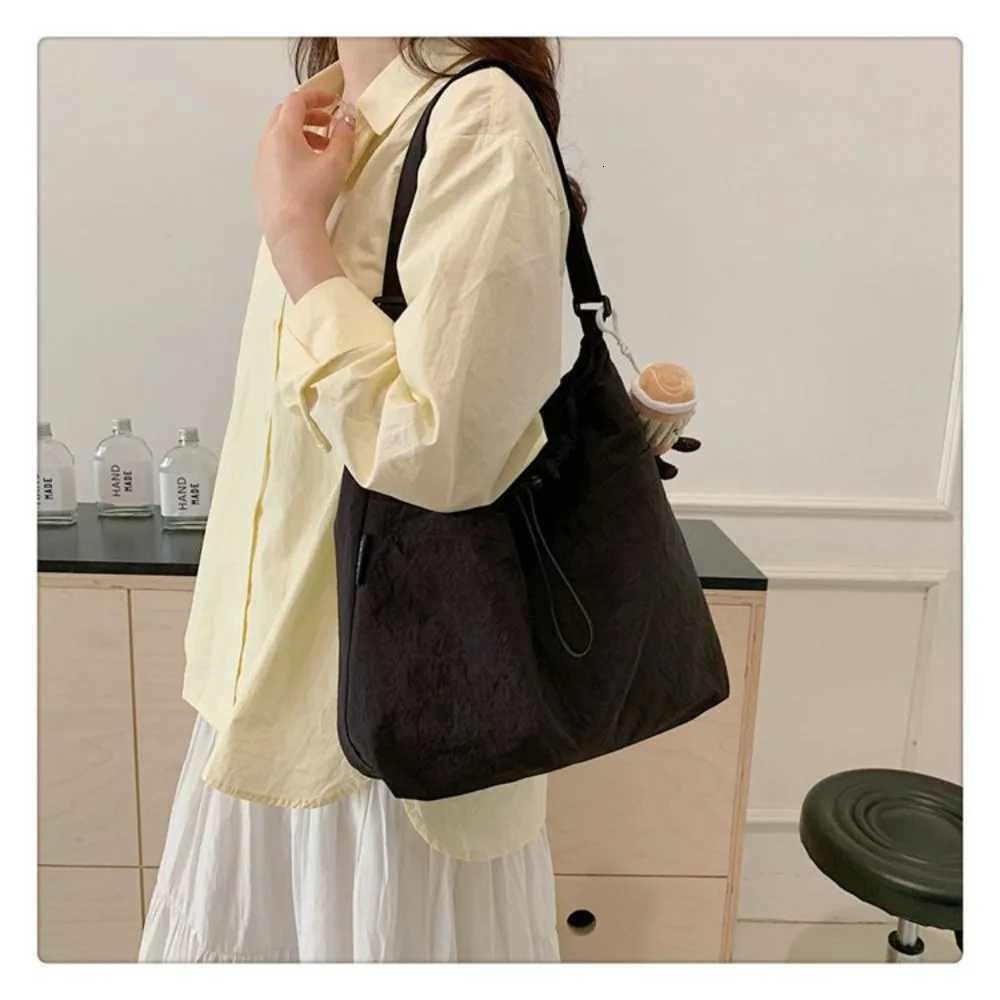 Fashion Travel Casual Nylon Tote Bag Drawstring Shoulder Bag Large Capacity Waterproof Crossbody Bucket Bag Women Y250730