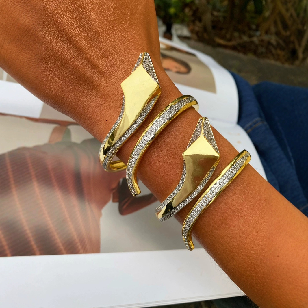 Designer Jewelry for Women 18K Gold Plated Simple Snake Shape Bangle + Ring Set for Women Personalized Zircon Stone Bracelet Rings Fashion Jewelry Par