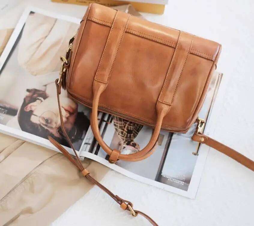 OLOEY British Retro Women's Handbag Boston Soft Leather Sense Single Shoulder Commuter Bag Crossbody Niche Design Bags