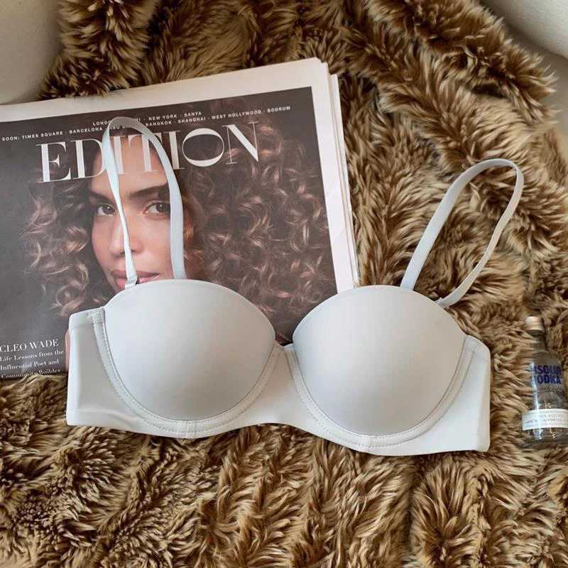 Summer Sexy Womens Bra Simple Soft Thin Pad Bralette Invisible Bra Sexy Lingerie Seamless Bras 2024 New Push Up Underwear Z250730