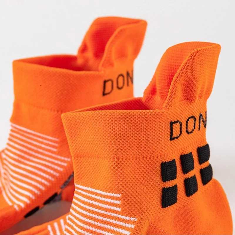 Professional Fitness Sports Socks Cushioned Non-Slip Running Socks Men Women Short Chuiding Basketball Marathon Training Socks Z250731