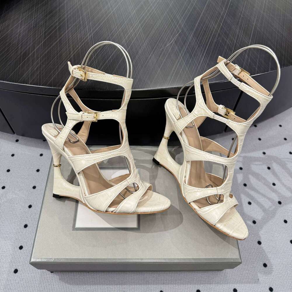 Women Size35-42 Genuine Leather Sandals Super High Wedges Fretwork Heels Pumps Designer Shoes Zapatillas De Mujer 2a8