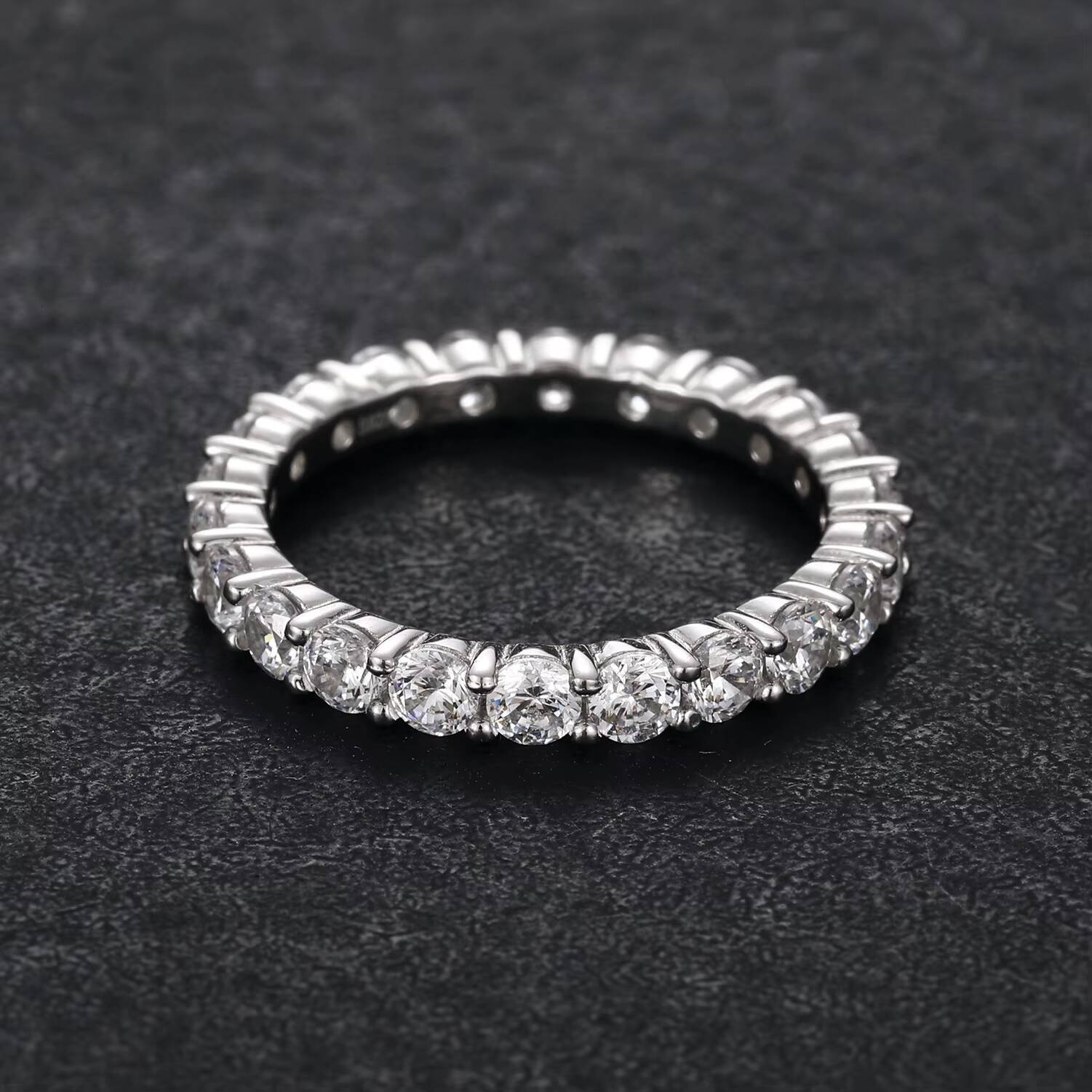 Trendy Women Jewelry Engagement Ring White Gold 925 Silver D Color VVS Moissanite Diamond 3mm Wedding Band Ring