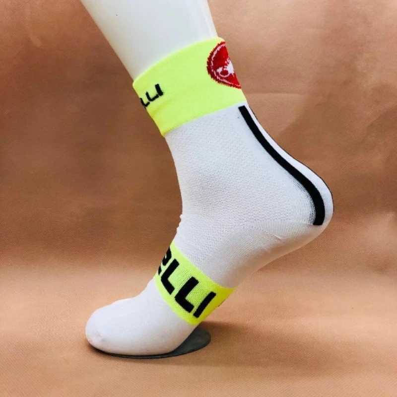 Four-color Mens and Womens Cycling Socks Sports Socks Breathable Sweat-absorbing Running Outdoor Sports Bicycle Accessories Z250731