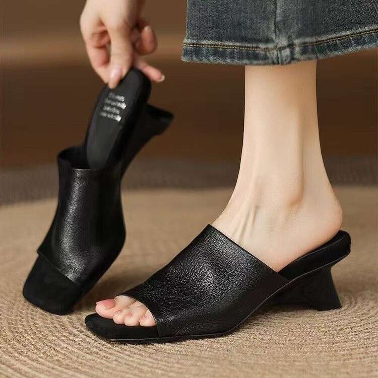 2025 Summer New Style designer shoes Mules Slip-On Soft Sole Non-Slip Wedge Sandals for Women