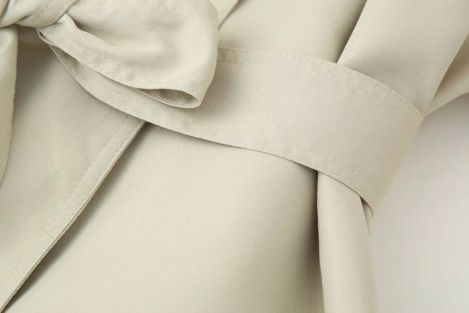 2025 Spring and Autumn Womens Short Jacket Long Sleeve Fashion Jacket with Belt Fashion Casual Middle Outerwear 250728