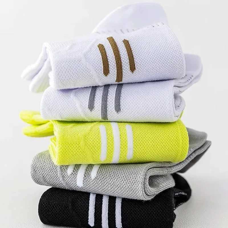 1/10 Pairs High-Quality Men Breathable Running Sports Socks Summer Thin Mesh Sweat Absorbing Odor Proof Couple Casual Socks Z250731