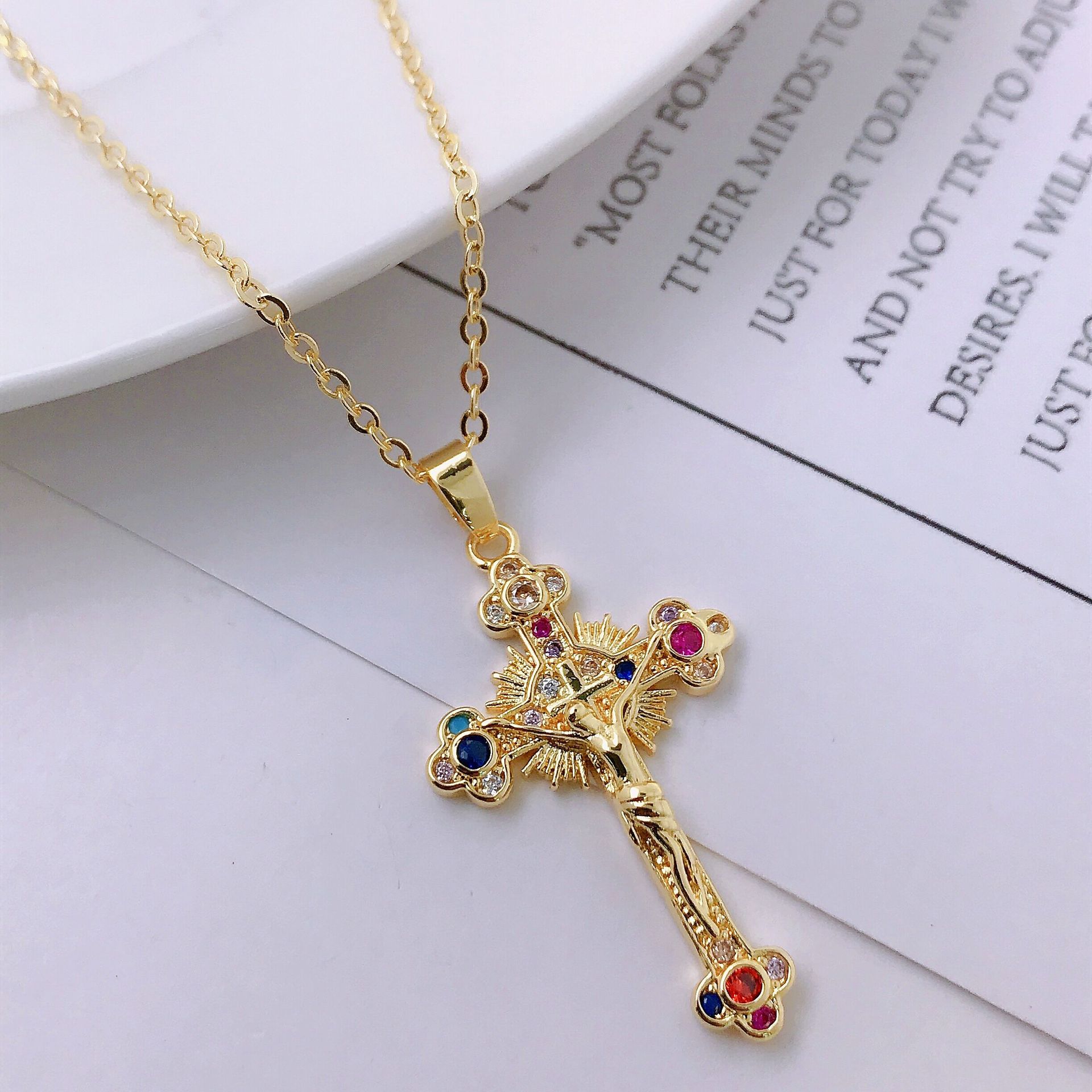 Religion Jesus Cross Pendant Necklace For Women Men Shiny Rhinestone 18K Gold Color Chain Simple Design Hip Hop Party Jewelry