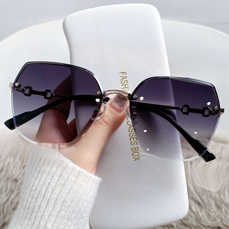 DHcollections Frameless Sunglasses - UV380 Protection, Metal Edge, Fashionable for Women (5 Trendy Colors)