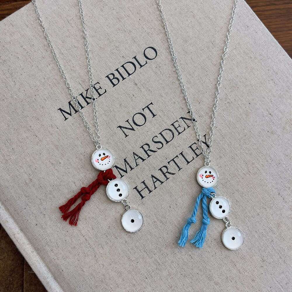 White Button Tassel Cute Snowman Pendant Necklace Niche High-end Personality Cool Korean Style Autumn Winter Collarbone Chain 177