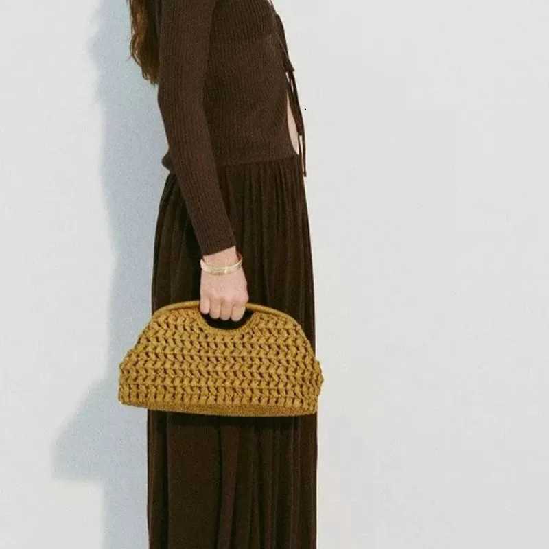 Summer Straw Bag Women Woven Clutch Purse Bag Rattan Handmade Handle Boho Ladies Travel Beach Versatile Kintted Tote Bag Y250730