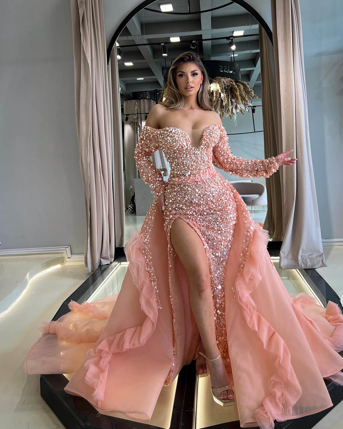 Stunning Prom Dresses Pearls Sequins Prom Gowns Detachable Train Side Split Off Shoulder Evening Party Dresses Customized