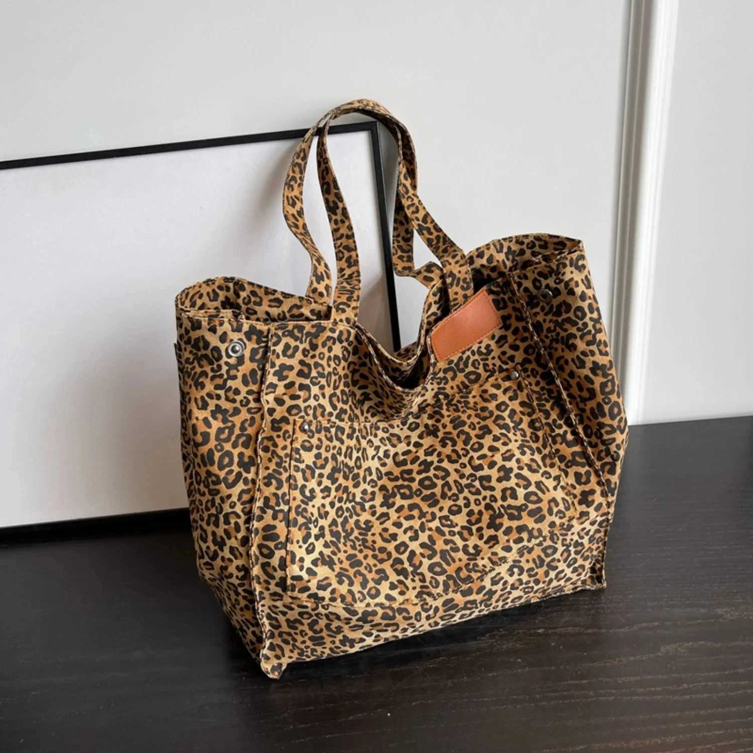 Leopard Print Canvas Tote Bag Large Capacity Fashion Shoulder Bag for School Work Shopping Retro Handbag G250729