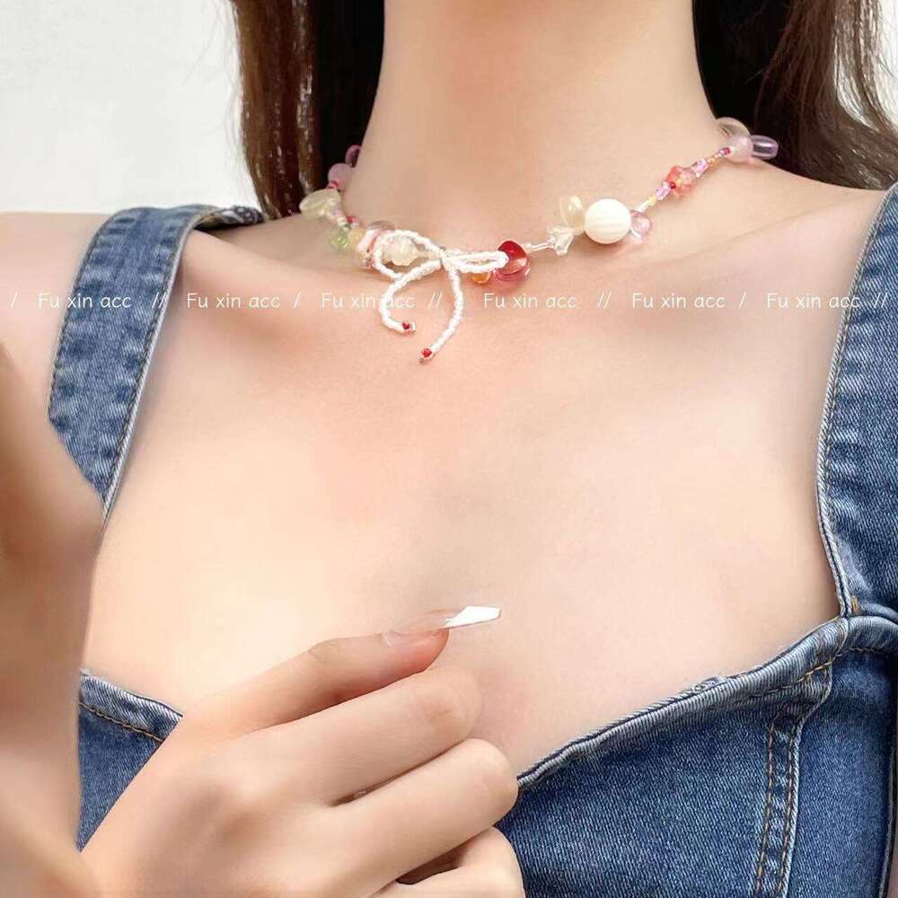 Dopamine Colorful Beaded Necklace Niche Design Sweet White Rice Beads Collarbone Chain Energetic Girl Essential Choker c14