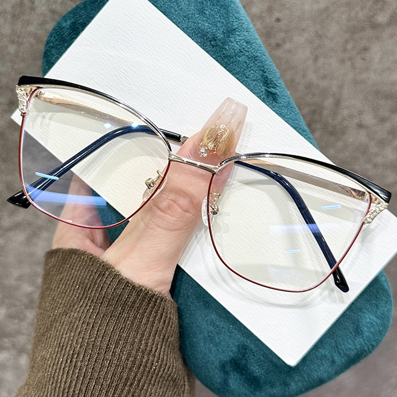 2025 new men's and women's cat's eyeglasses metal eyeglass frames myopia glasses G98-031