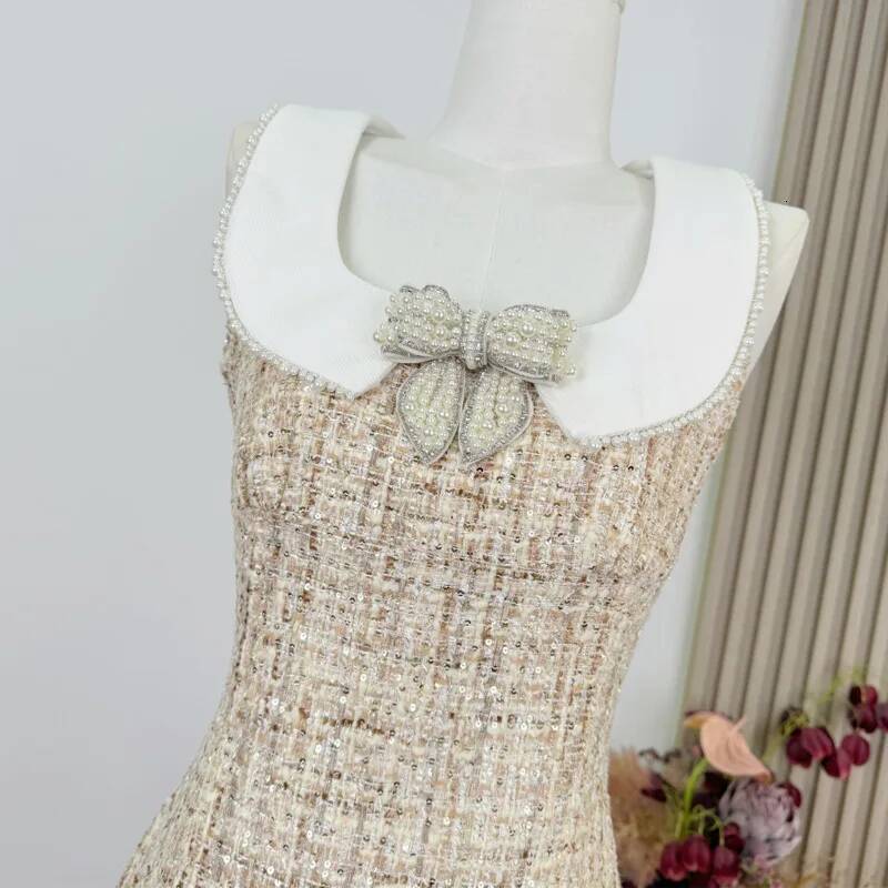 Korean Sweet Tweed Small Fragrance Short Dresses For Women 2025 Fashion Beading Summer Dress Hotsweet Sexy Party Vestidos dongdumaoyi