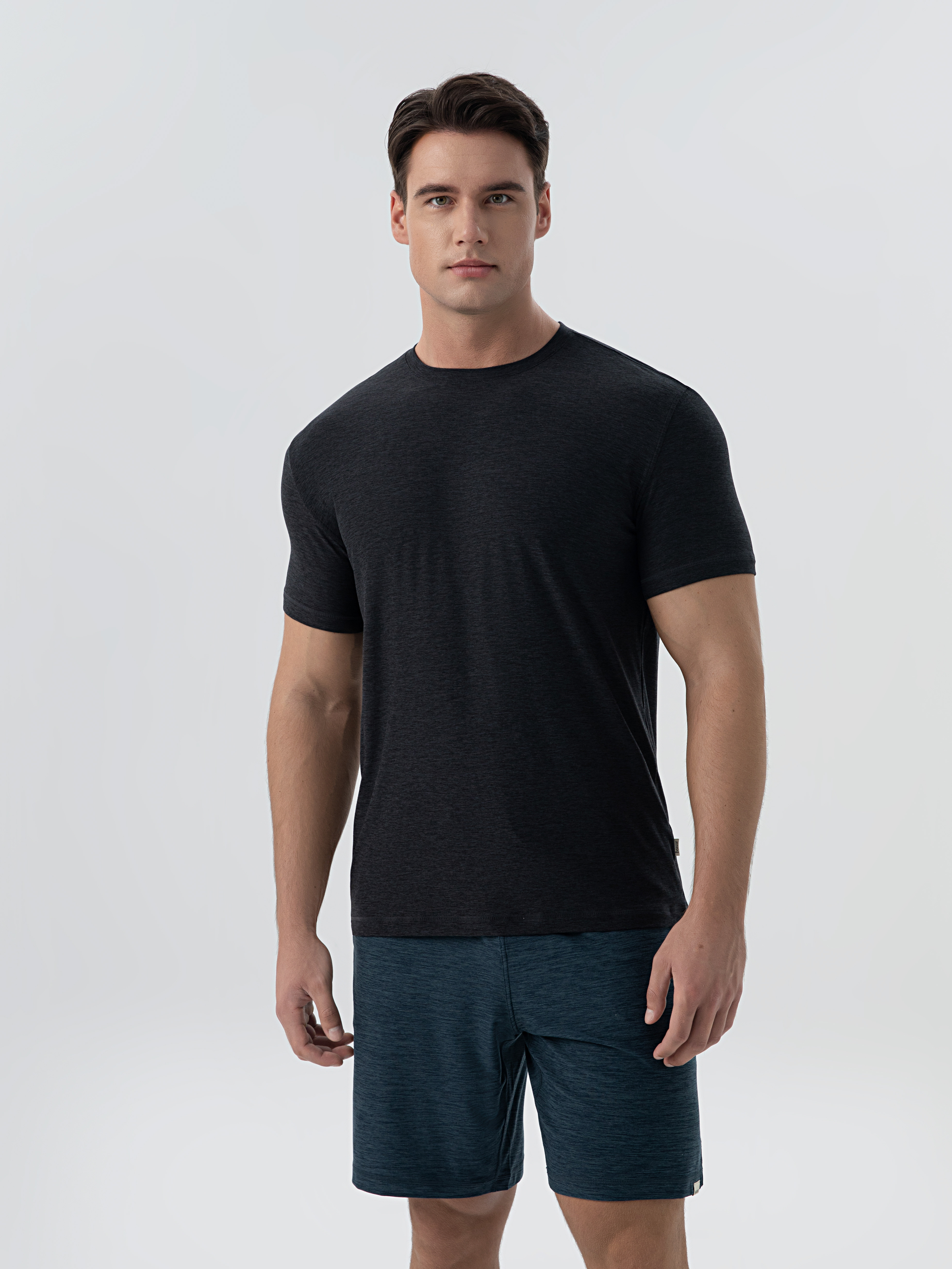 Breathable Mens Light-Duty Tee with Comfort-Fit for Everyday Wear