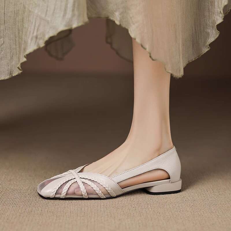 French Fashion Versatile Closed-Toe Sandals Women, Breathable Mesh Gentle Fairy Style 2025 Summer Simple Backless Single Shoes for Women
