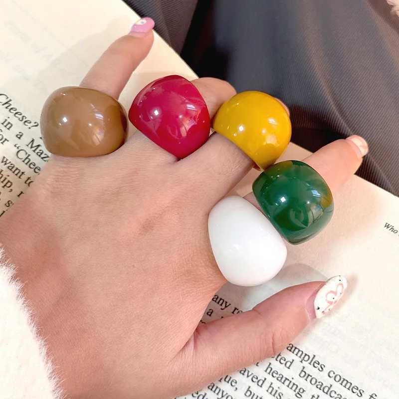 Korean Colorful Resin Acrylic Chunky Big Finger Ring Fashion Charm Geometric Oval Round Knuckle Finger Rings Hand Jewelry Gift y250730
