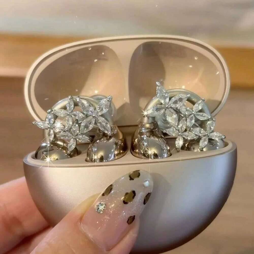 Customizable Zircon Flash Dia Ear-Clip Accessories Earphones Suit Hi-Fi Stereo Sport Wireless Earbuds Jewelry Clip Girl Gifts