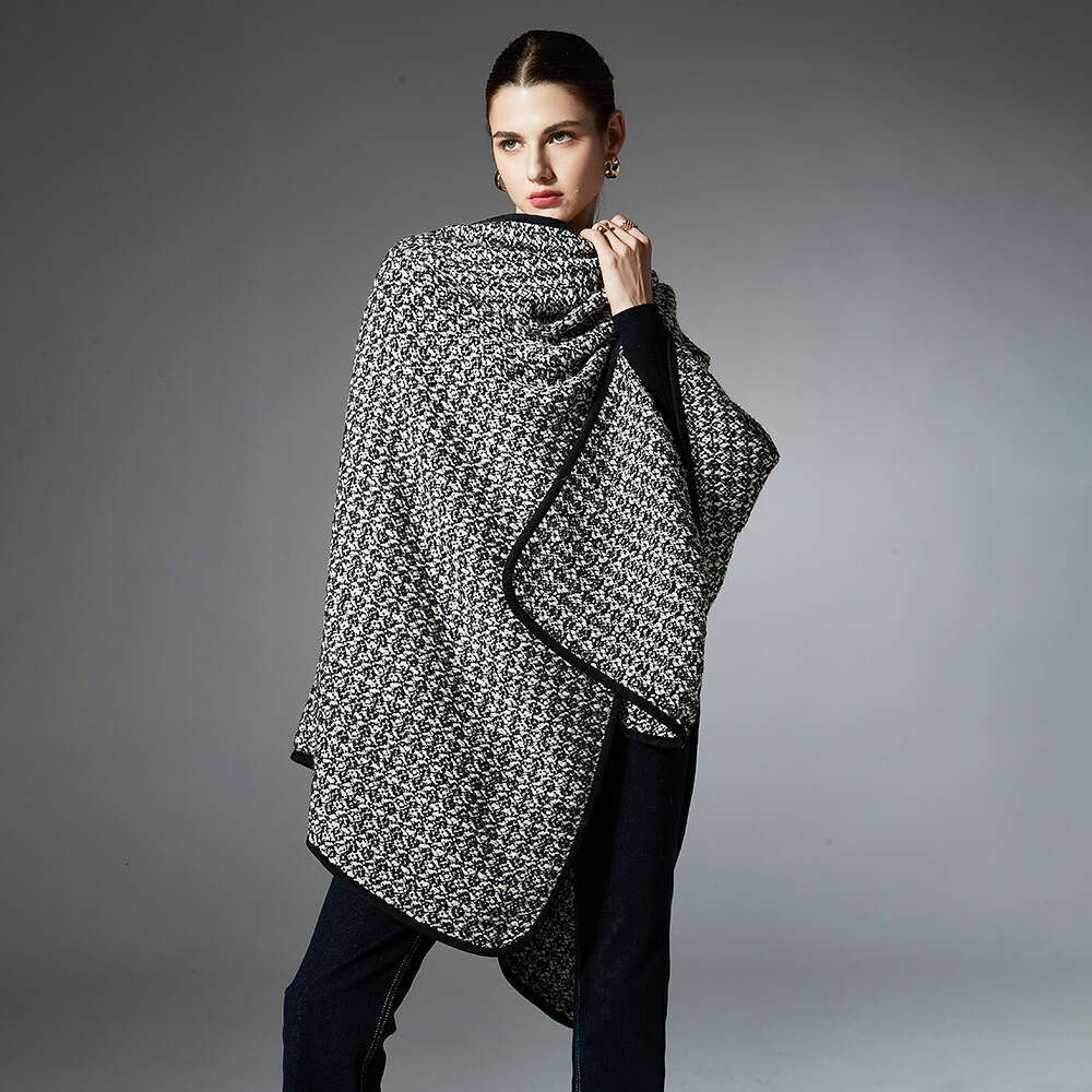 Women's Spring Autumn Winter New Polish Check Wool Button Shawl