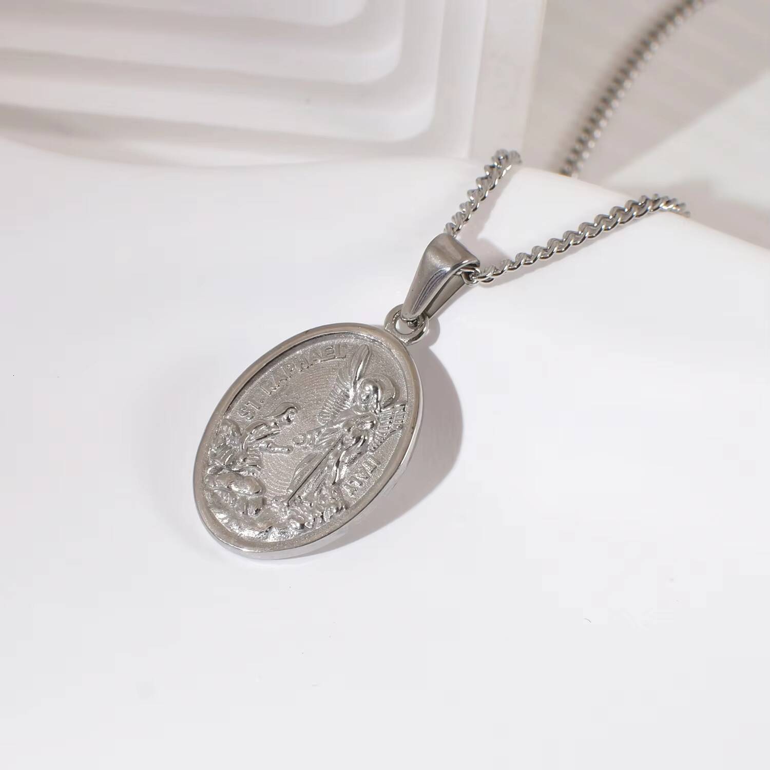 Minimalist Jewelry Stainless Steel Cross Pendant Necklace Hip Hop Gold Plated Cross Necklace for Men Women