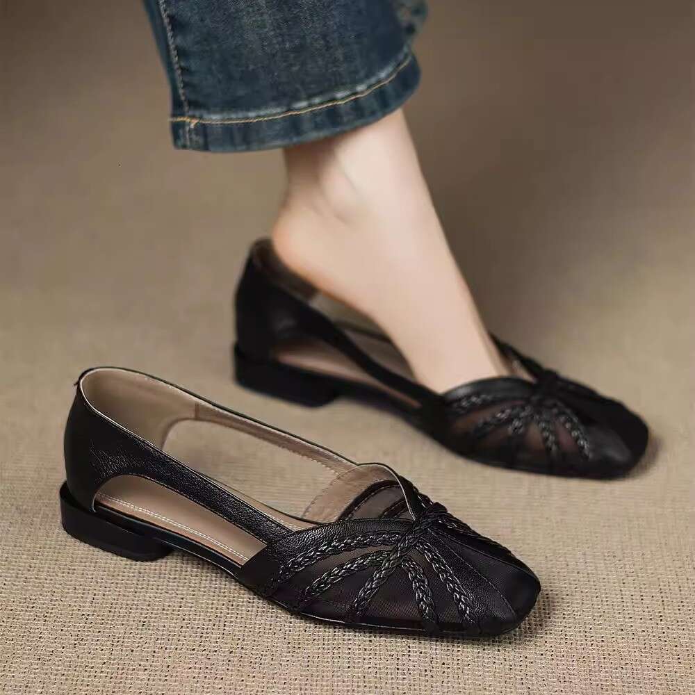 French Fashion Versatile Closed-Toe Sandals Women, Breathable Mesh Gentle Fairy Style 2025 Summer Simple Backless Single Shoes for Women